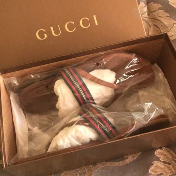 🔥Authentic Gucci Sandals🔥 - Picture 2 of 5